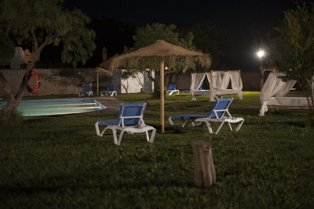 Amarna Conil Hostal Conil De La Frontera Exterior foto